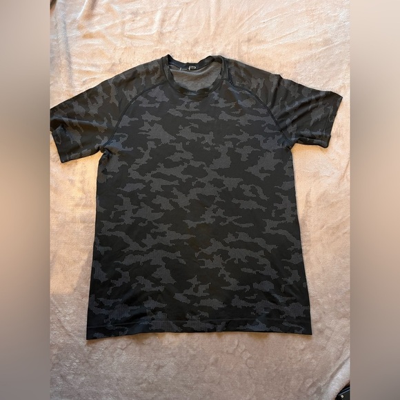 Lululemon Mens Metal Vent Tech Short Sleeve Shirt 2.0 Size Large - Picture 3 of 11